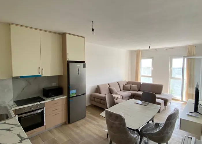 Close To The Airport & Handy For Center 公寓